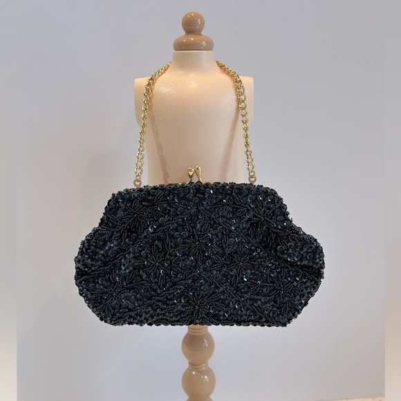 Vintage Black Beaded & Gold Wristlet‎ Chain or Wear as a Clutch Evening Bag - Picture 3 of 9